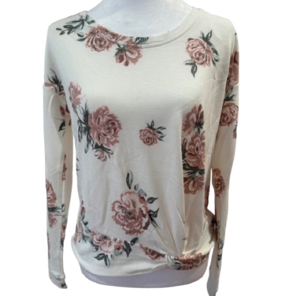 3/$25 Candie's Cream Fitted Blouse with Floral Print Size XS